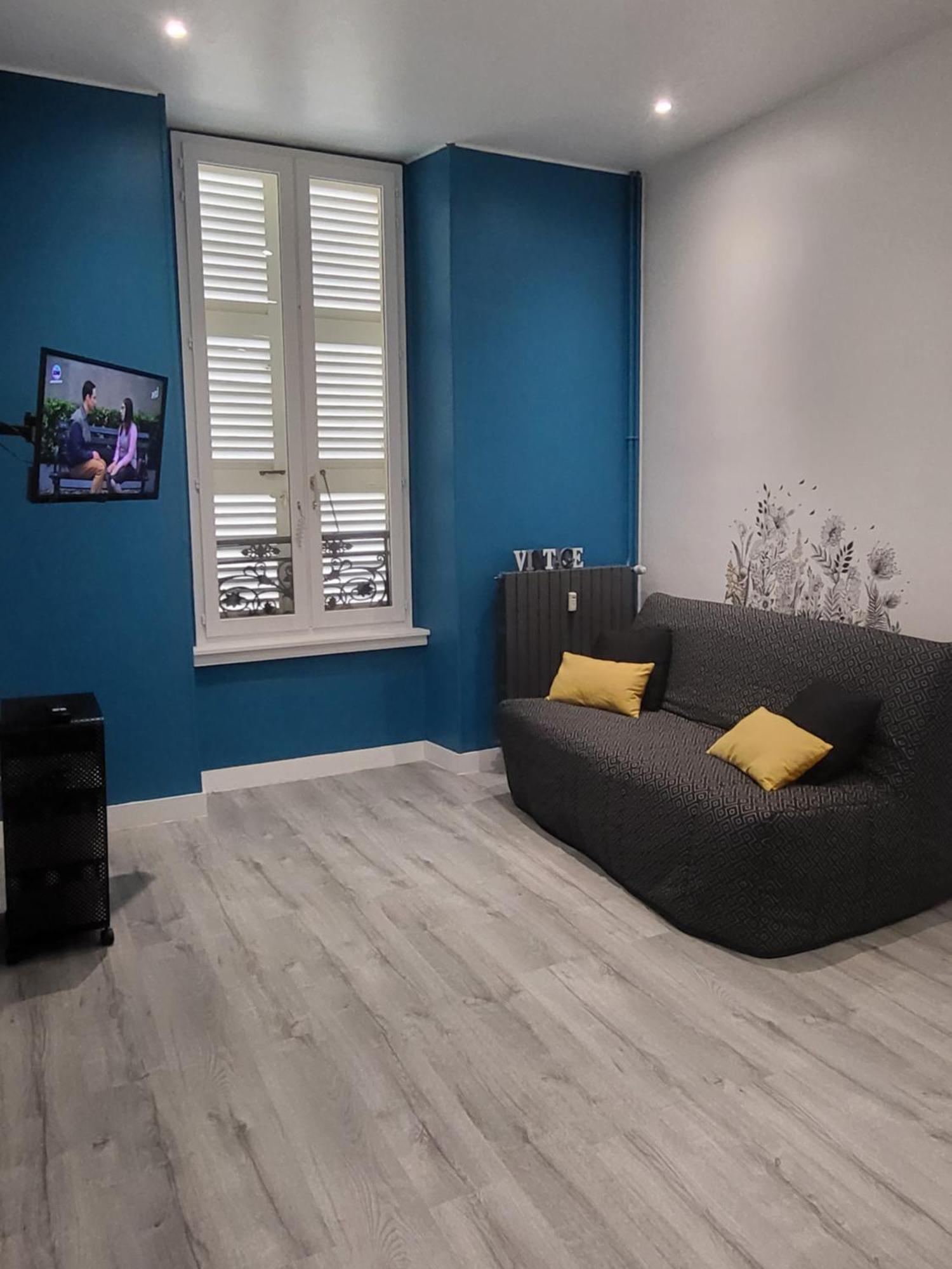 Grand Studio Refait A Neuf Centre-Ville La Bourboule Exterior foto